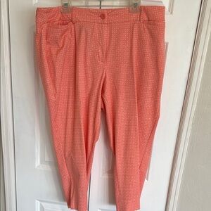 Coral Floral Patterned Cropped Pants